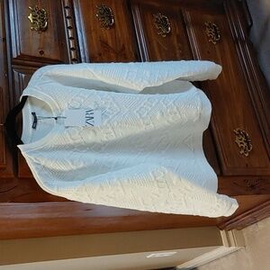 NWT Women's Soft White Patterned Top